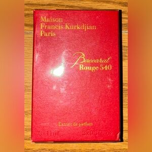 Baccarat Rouge 540 Extrait de Parfum For Men’s (Authentic)